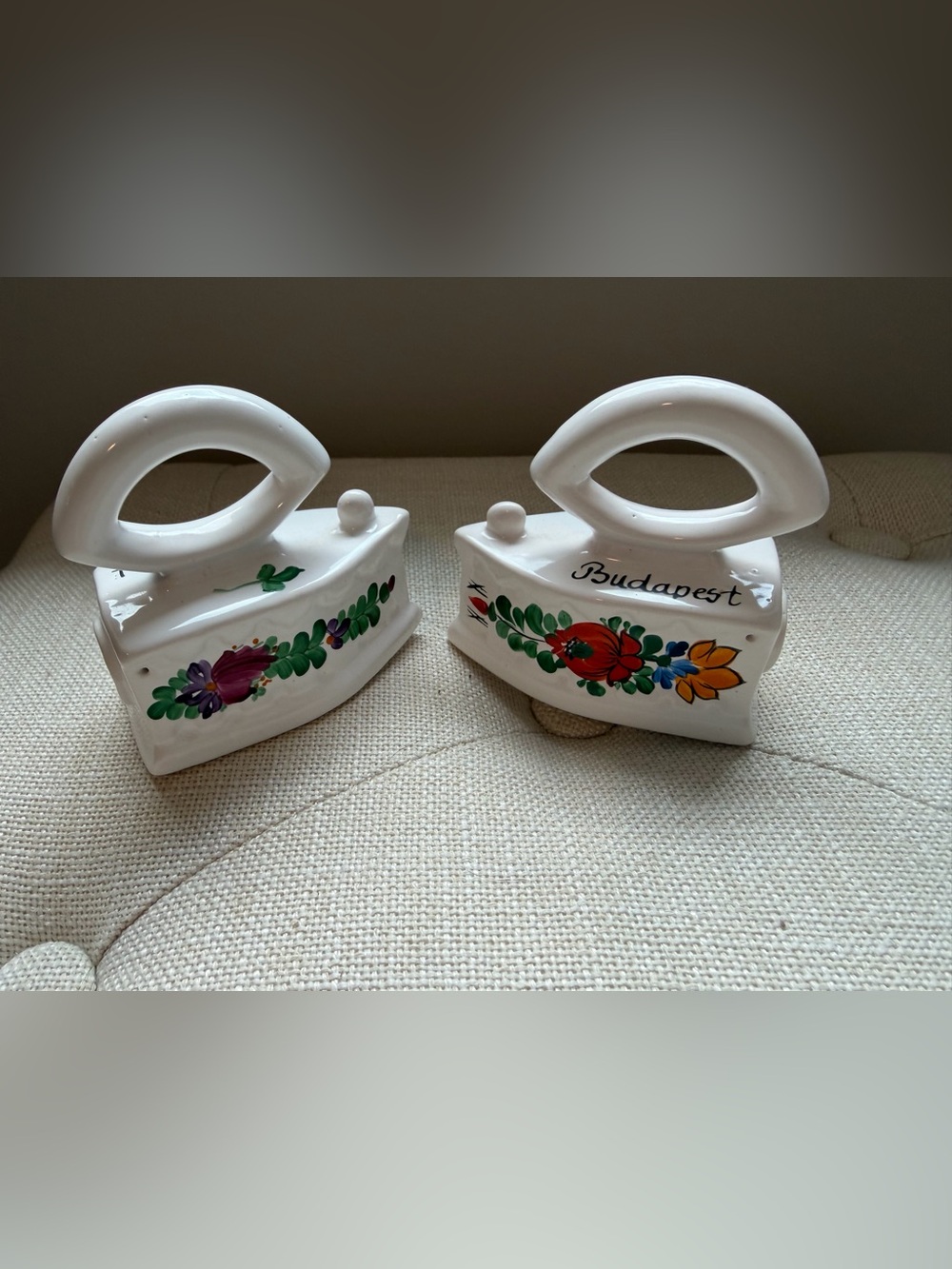 Budapest Hungarian glazed Flat Iron decor/souvenir  ( Set of 2)